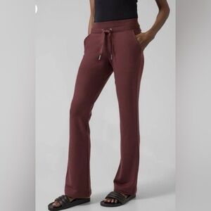 Athleta Balance Flare Pant Size Small Petite Brown NWT